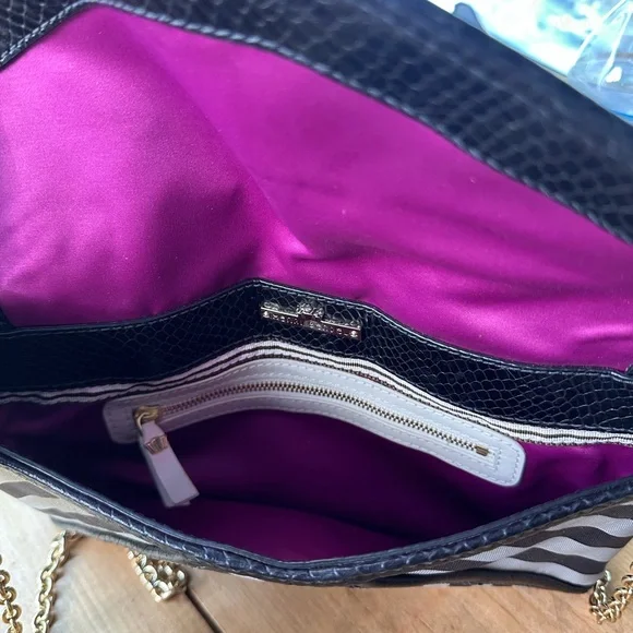 HENRI BENDEL CLUTCH Crossbody with Chain - Picture 3 of 5